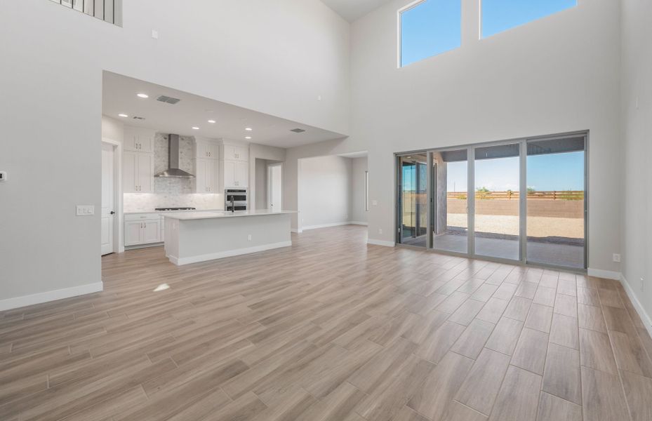 Spacious, unfurnished interior of a new home in Legado West, Queen Creek (Image 31).