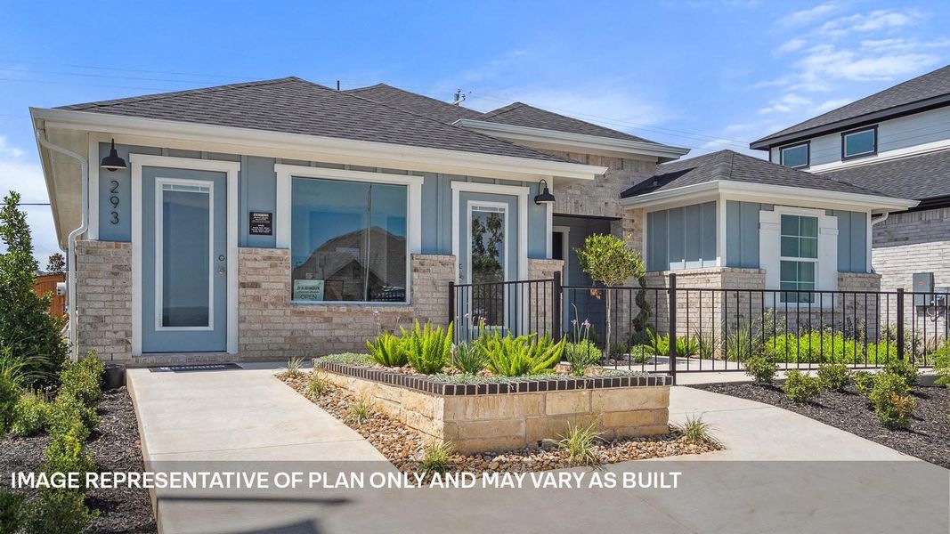 Exterior details and patio area of a home in Thunder Rock, Marble Falls (Image 3).