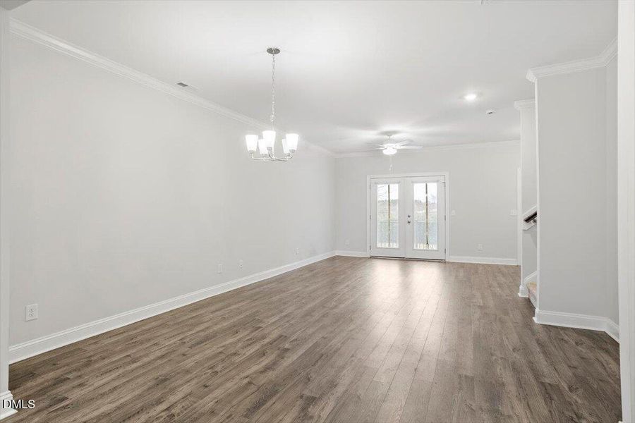 09-577 Forestville Rd [2719867]_09