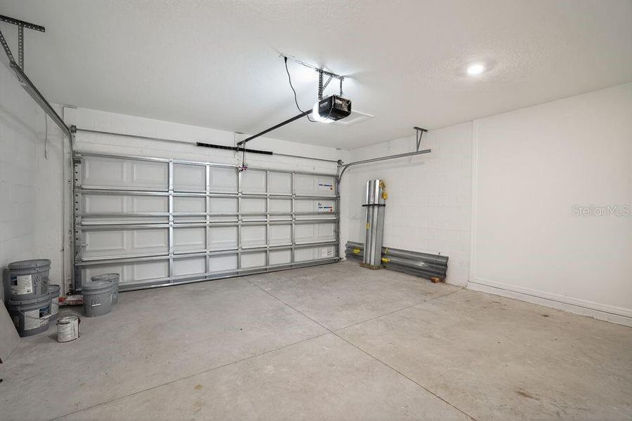 Spacious, unfurnished interior of a new home in Palm Wind, Hudson (Image 19).