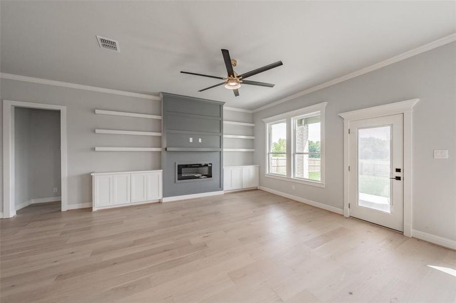 Spacious, unfurnished interior of a new home in , Fort Worth (Image 24).