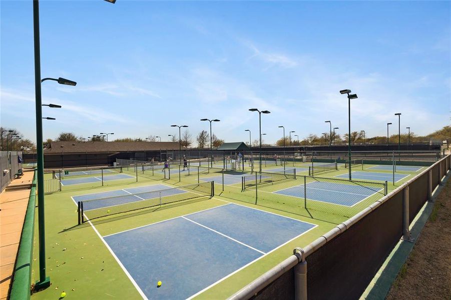 Community amenities in , Denton (Image 30).