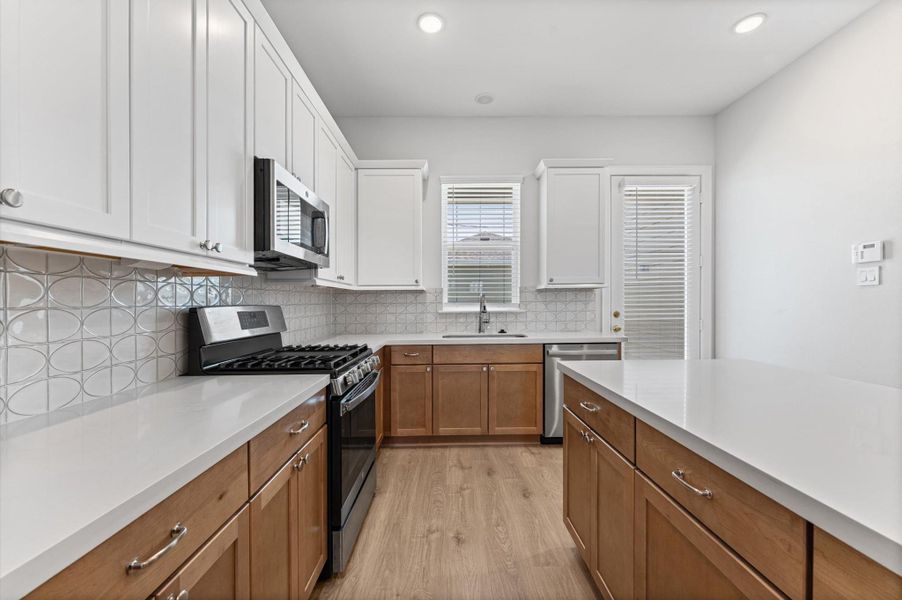 Furnished interior view inside a new home in , Pearland (Image 9).