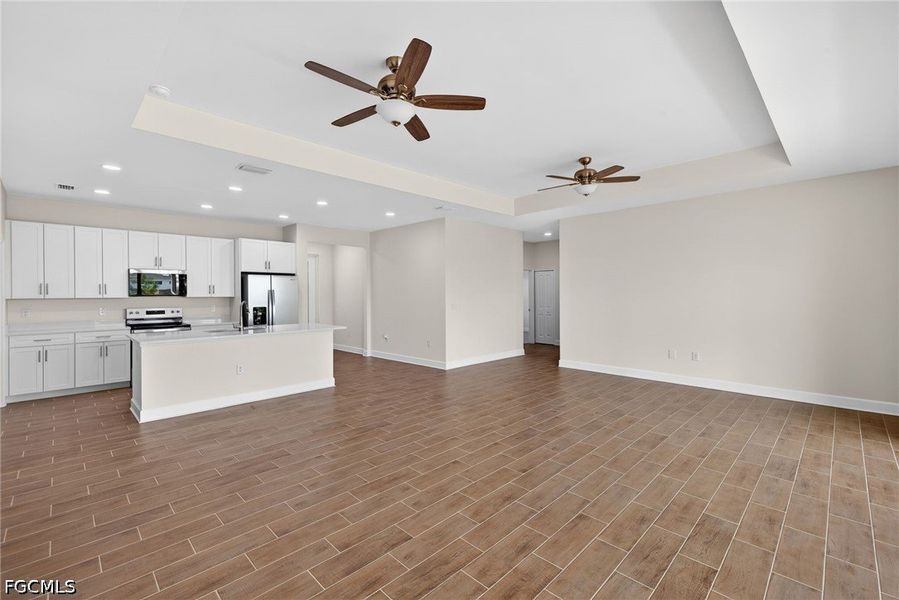Spacious, unfurnished interior of a new home in Cape Coral, Cape Coral (Image 27). Spacious, unfurnished interior of a new home in Cape Coral, Cape Coral (Image 27).