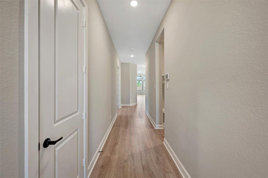 Spacious, unfurnished interior of a new home in Kresston - Enclave Collection, Montgomery (Image 18).