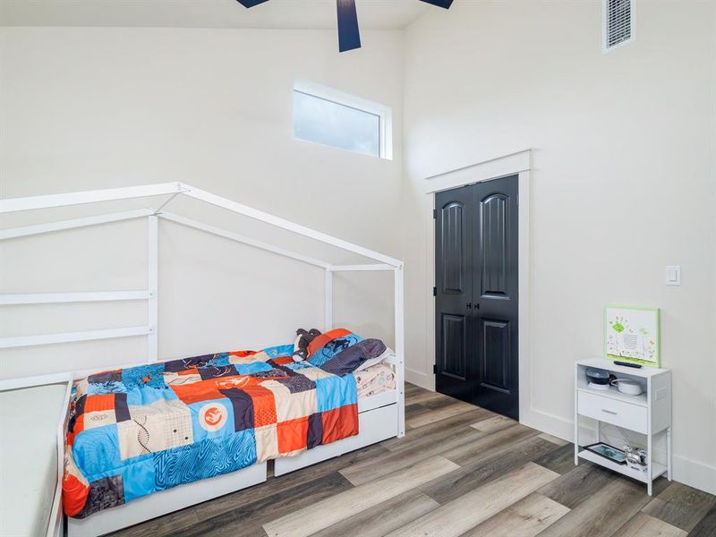 Furnished interior view inside a new home in , Brownwood (Image 31).
