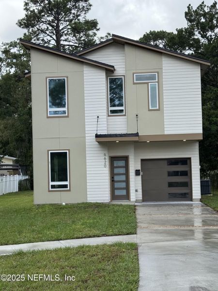 Image 40 of a home in .