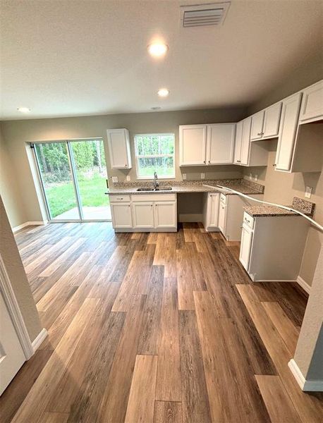 Image 8 of a home in . Image 8 of a home in .