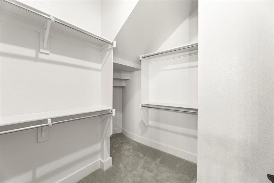 18. 7220 Oak Knoll - Closet