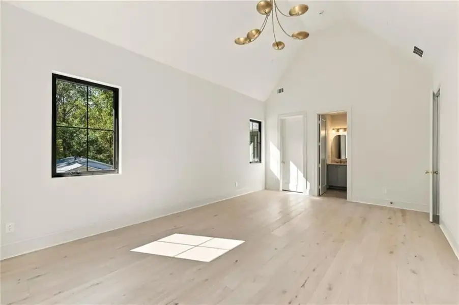 Spacious, unfurnished interior of a new home in , Sandy Springs (Image 56).