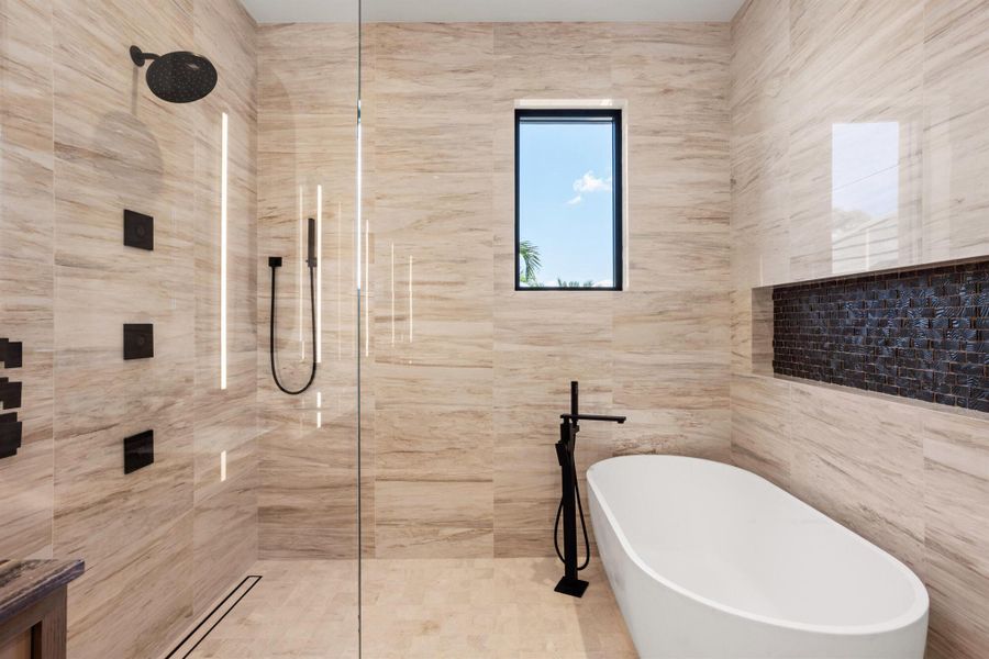 Spacious, unfurnished interior of a new home in , Jupiter (Image 71).