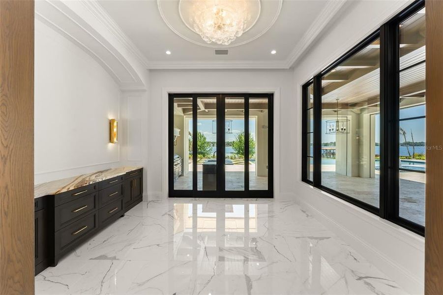 Spacious, unfurnished interior of a new home in , Windermere (Image 68).