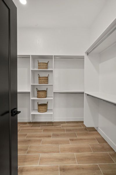 Image 31 of a home in Paseo Del Este Unit 9.