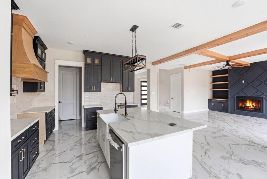 Furnished interior view inside a new home in , Conroe (Image 10).