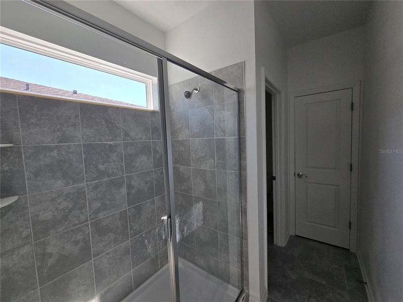 Close-up of interior finishes inside a home in Rhett's Ridge, Apopka (Image 13).