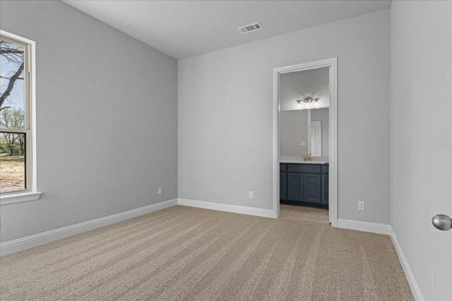 Spacious, unfurnished interior of a new home in Spring Valley Ranch, Paradise (Image 44).