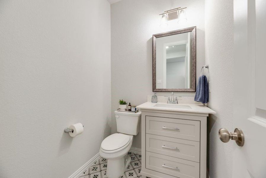 Furnished interior view inside a new home in Reunion, Rhome (Image 6).