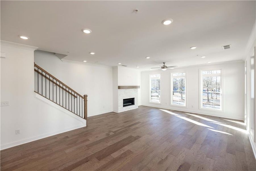 Spacious, unfurnished interior of a new home in IveyBrooke, Alpharetta (Image 21).