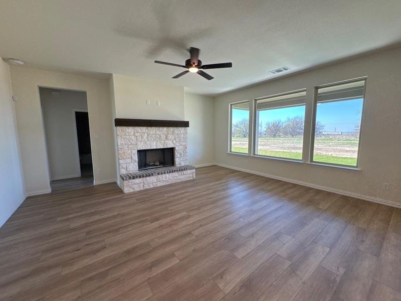 Spacious, unfurnished interior of a new home in Fairview Meadows, New Fairview (Image 14).