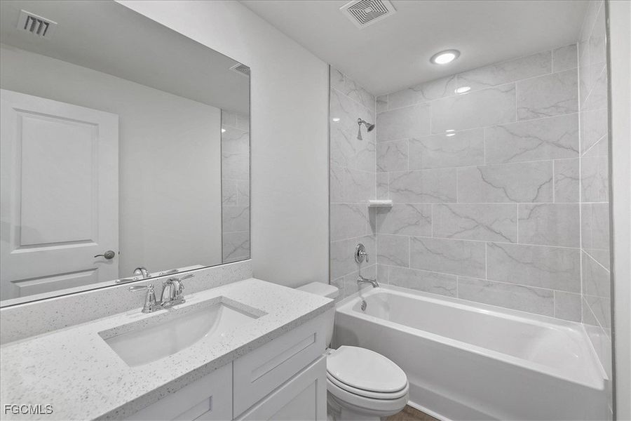 Furnished interior view inside a new home in Cape Coral, Cape Coral (Image 13).