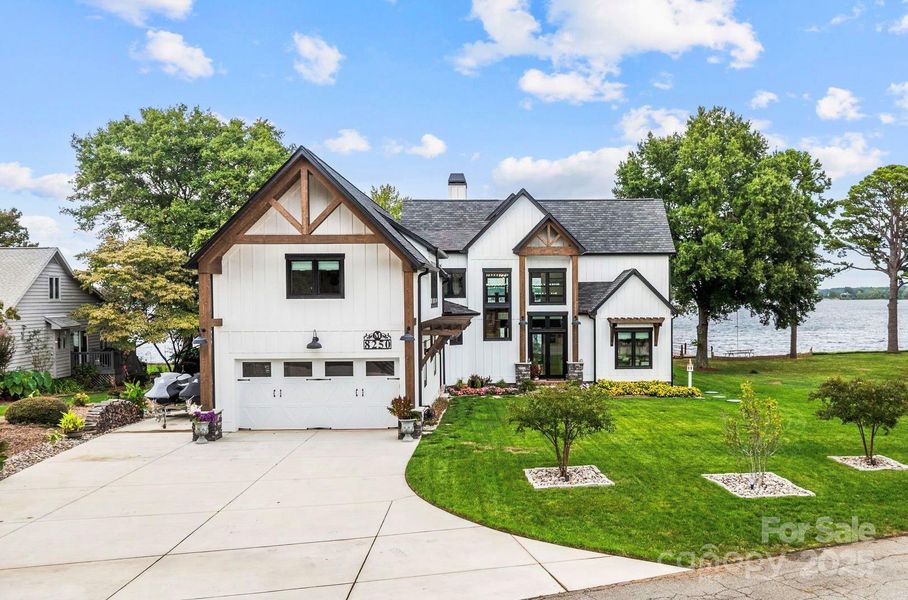 Modern Farmhouse luxury meets Lake Norman living Modern Farmhouse luxury meets Lake Norman living