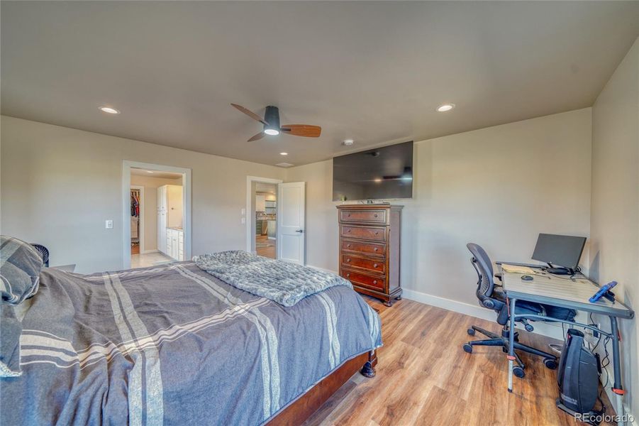 Furnished interior view inside a new home in , Salida (Image 18).