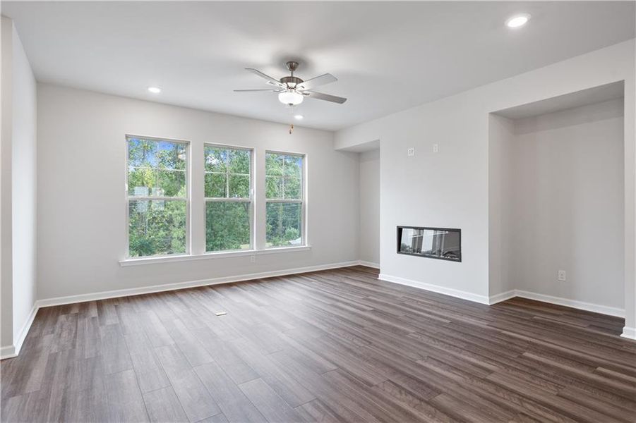 Spacious, unfurnished interior of a new home in , Mableton (Image 18).