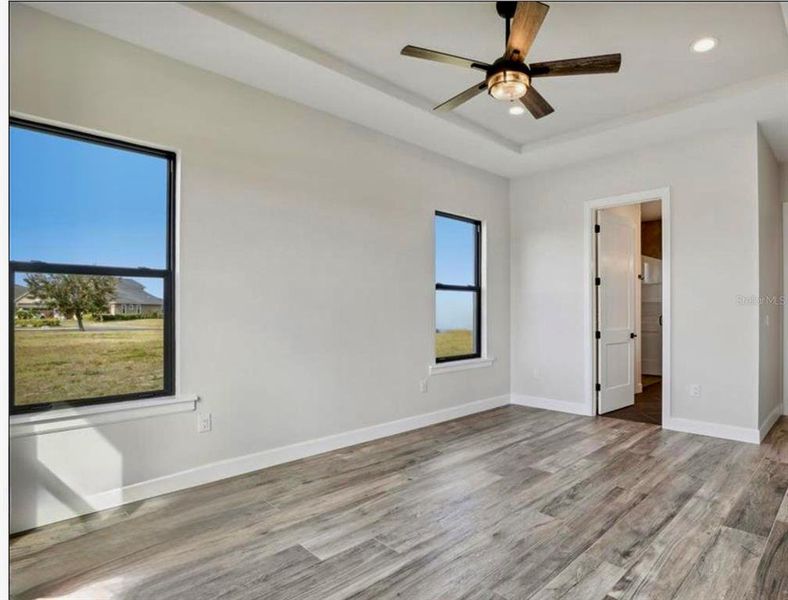 Spacious, unfurnished interior of a new home in , Auburndale (Image 20).