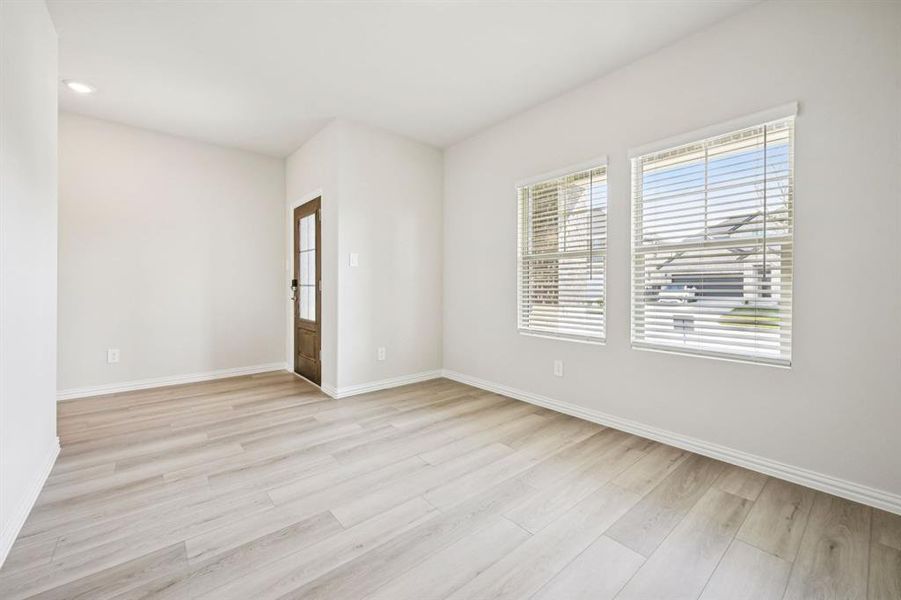 Photo is not of the actual home, but is an inspirational photo of builder’s model home and may depict options, furnishings, and/or decorator features that are not included.