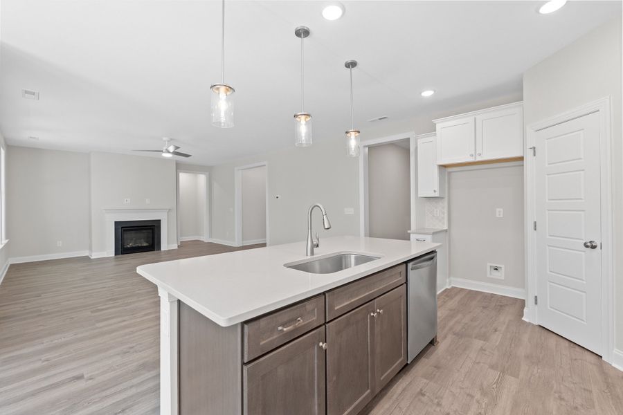 Representative furnished interior of a home built from the The Chandler by RobuckHomes in Baylee Ridge, Selma (Image 114).