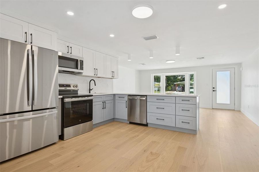 Furnished interior view inside a new home in , Sarasota (Image 6).