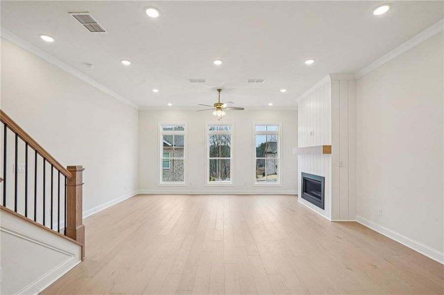Spacious, unfurnished interior of a new home in Ward's Crossing Townhomes, Johns Creek (Image 14).