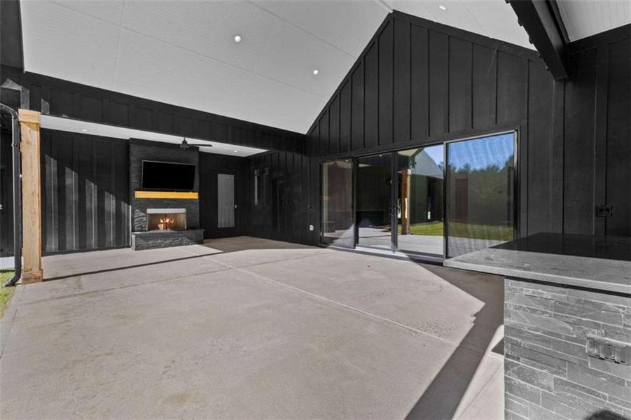 Image 65 of a home in .