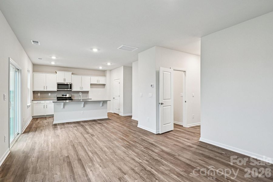 Spacious, unfurnished interior of a new home in Laurelbrook, Sherrills Ford (Image 21).