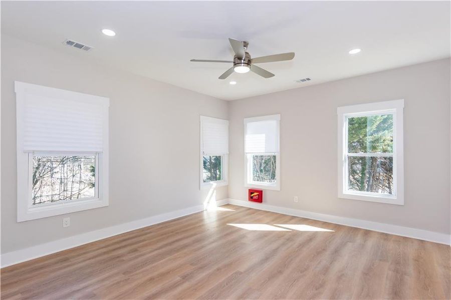 Spacious, unfurnished interior of a new home in , East Point (Image 21).