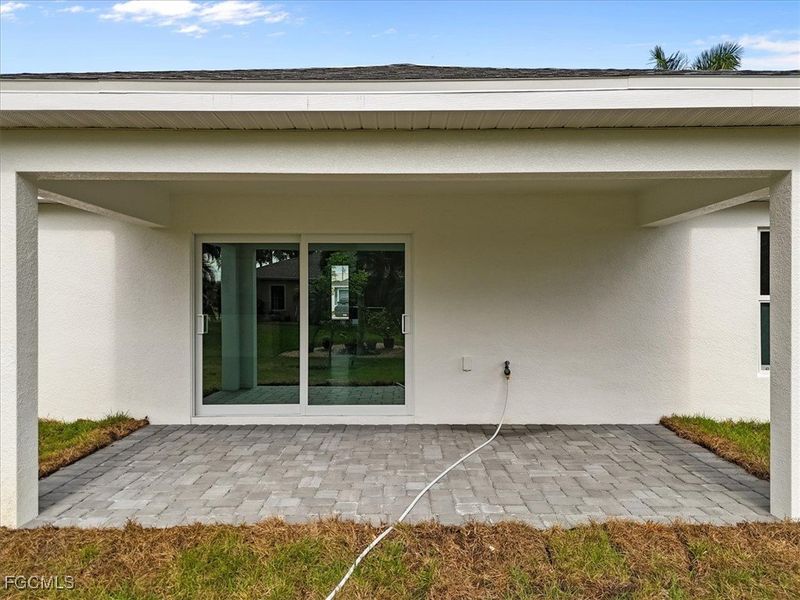 Exterior details and patio area of a home in Cape Coral, Cape Coral (Image 3).