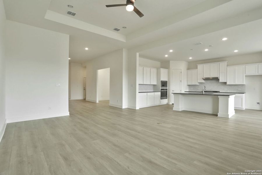 Spacious, unfurnished interior of a new home in Kinder Ranch 70's, San Antonio (Image 18). Spacious, unfurnished interior of a new home in Kinder Ranch 70's, San Antonio (Image 18).