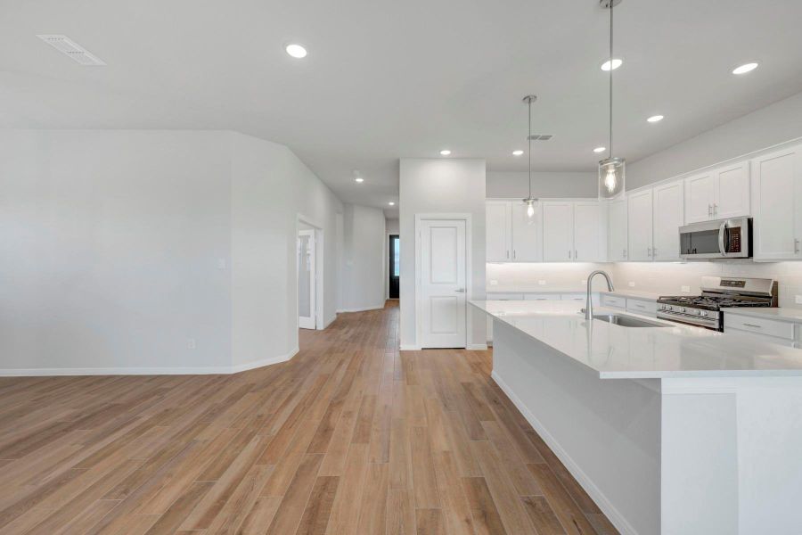 Image 41 of a home in Austin Point.