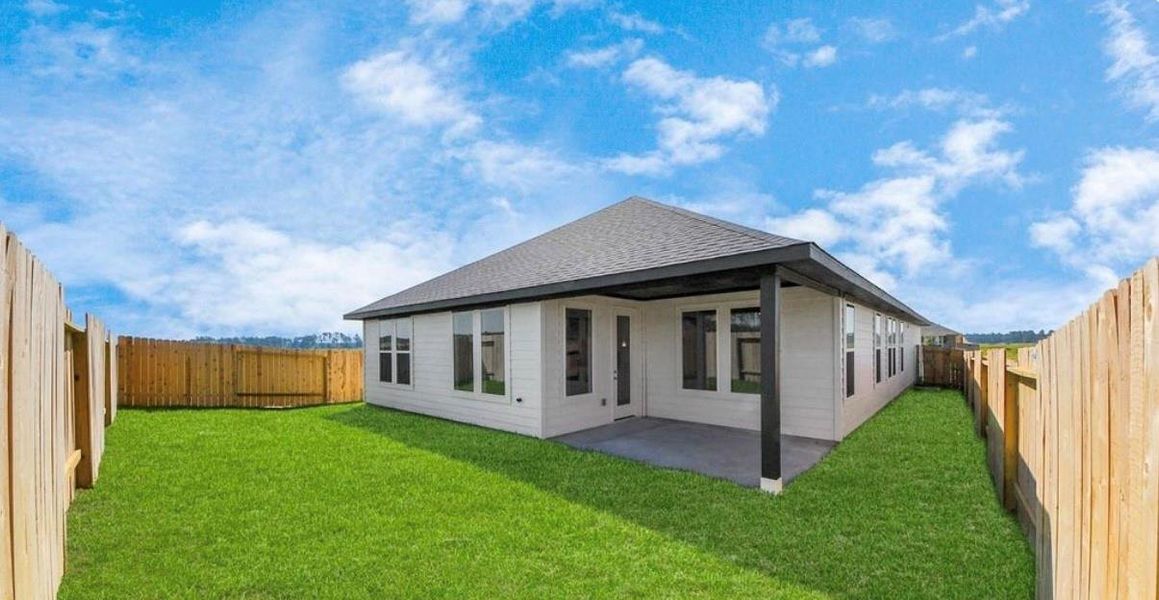 14438 Trumpet Backyard 14438 Trumpet Backyard