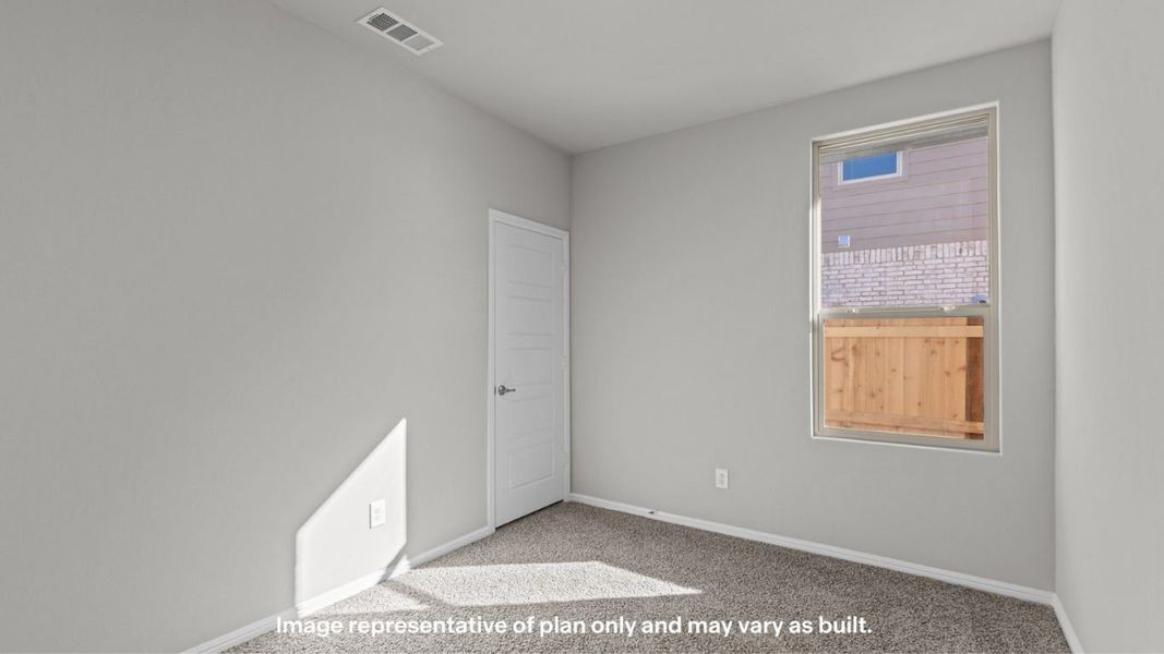 Spacious, unfurnished interior of a new home in Yukon Ridge, Odessa (Image 18).