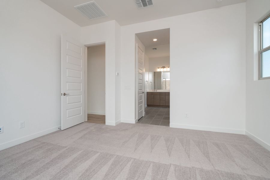 Spacious, unfurnished interior of a new home in Waterston Central, Gilbert (Image 12). Spacious, unfurnished interior of a new home in Waterston Central, Gilbert (Image 12).