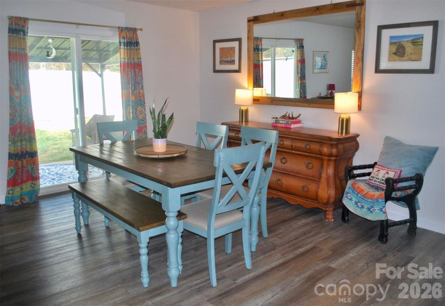 Furnished interior view inside a new home in , Hendersonville (Image 18). Furnished interior view inside a new home in , Hendersonville (Image 18).