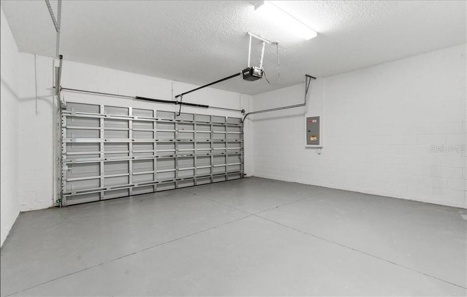 Spacious, unfurnished interior of a new home in , North Port (Image 49).