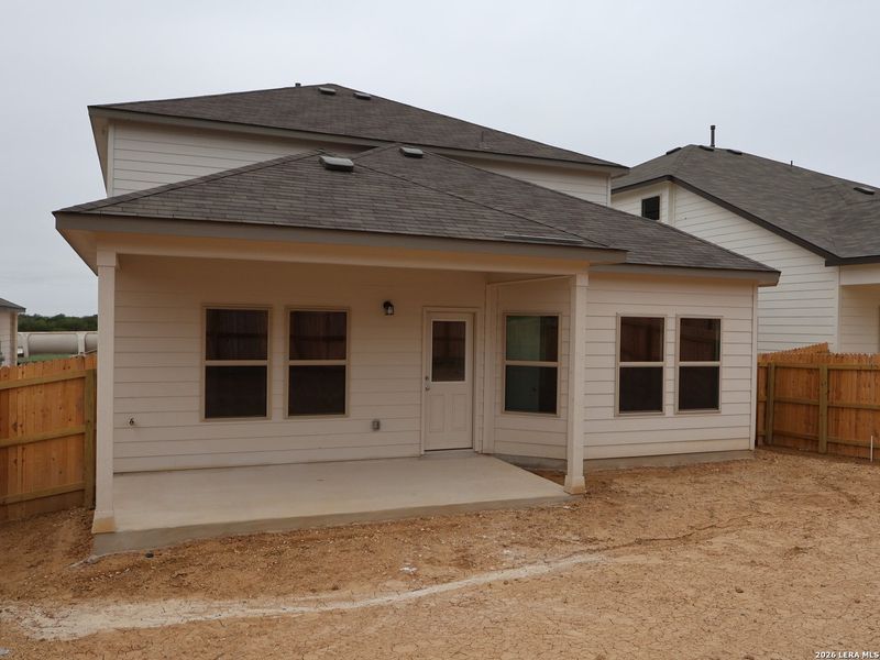 Exterior details and patio area of a home in Mesquite Ridge, San Antonio (Image 18).