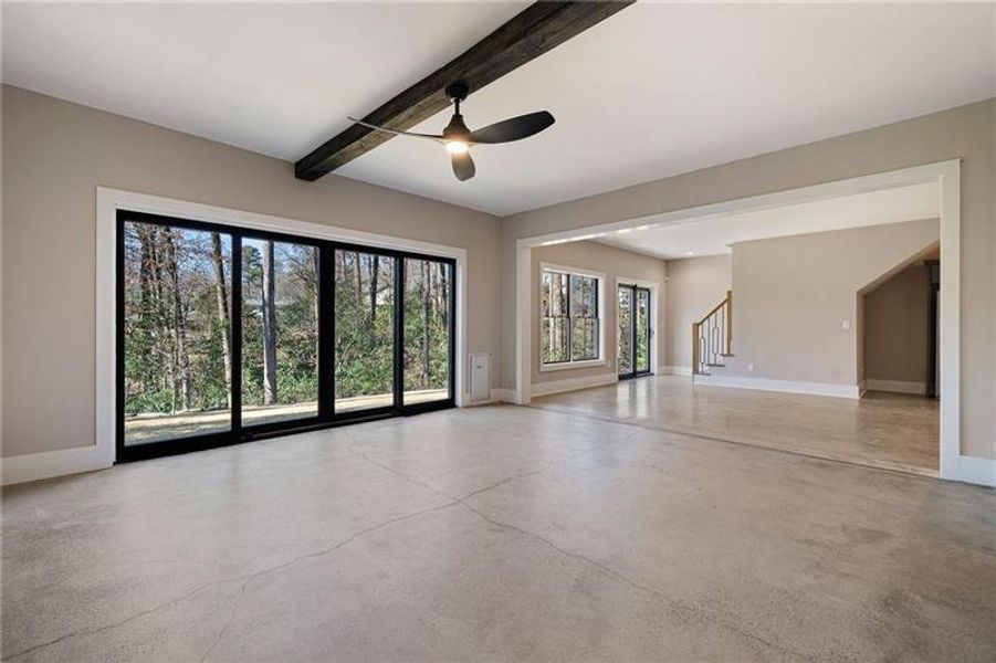 Spacious, unfurnished interior of a new home in , Atlanta (Image 25). Spacious, unfurnished interior of a new home in , Atlanta (Image 25).
