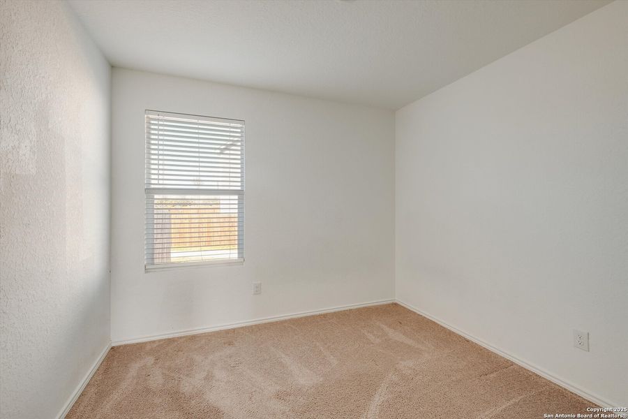 Spacious, unfurnished interior of a new home in , San Antonio (Image 13).