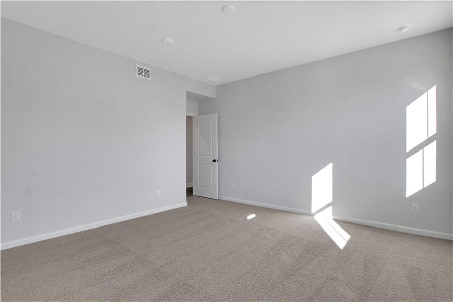 Spacious, unfurnished interior of a new home in Hillside Manor, Powder Springs (Image 21).