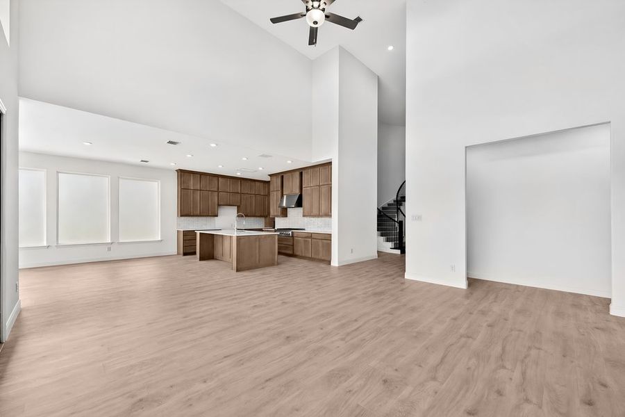 Spacious, unfurnished interior of a new home in The Ranch at Uptown Celina, Celina (Image 15).
