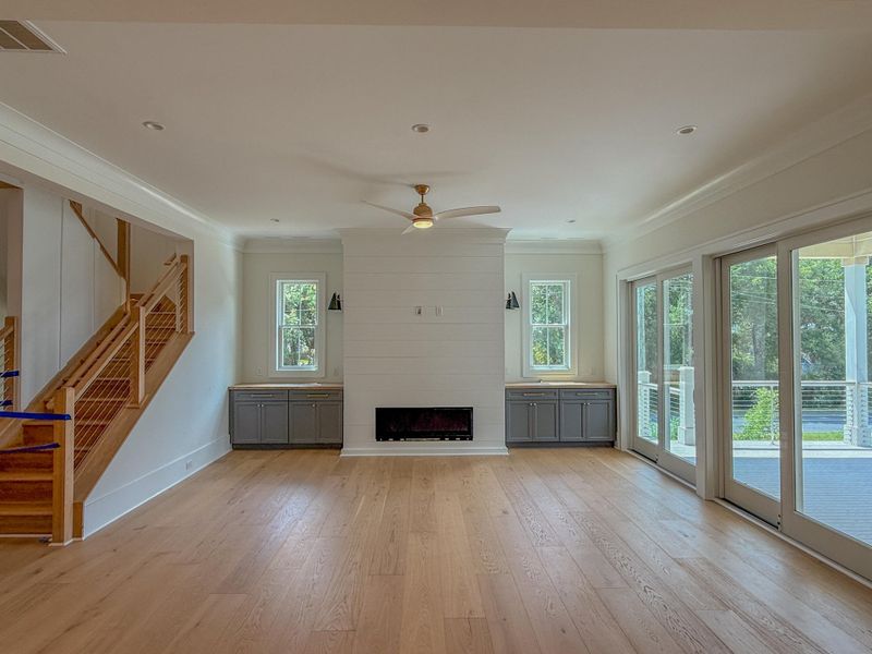 Spacious, unfurnished interior of a new home in , Isle Of Palms (Image 67). Spacious, unfurnished interior of a new home in , Isle Of Palms (Image 67).