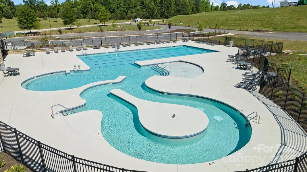 Community amenities in Riverwalk, Rock Hill (Image 41).